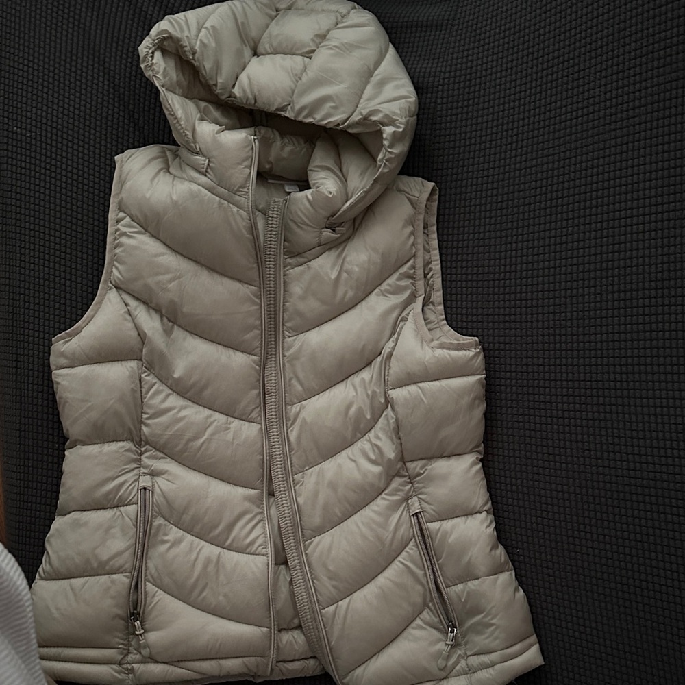 Charter Club Women's Puffer Vest - Light Gray